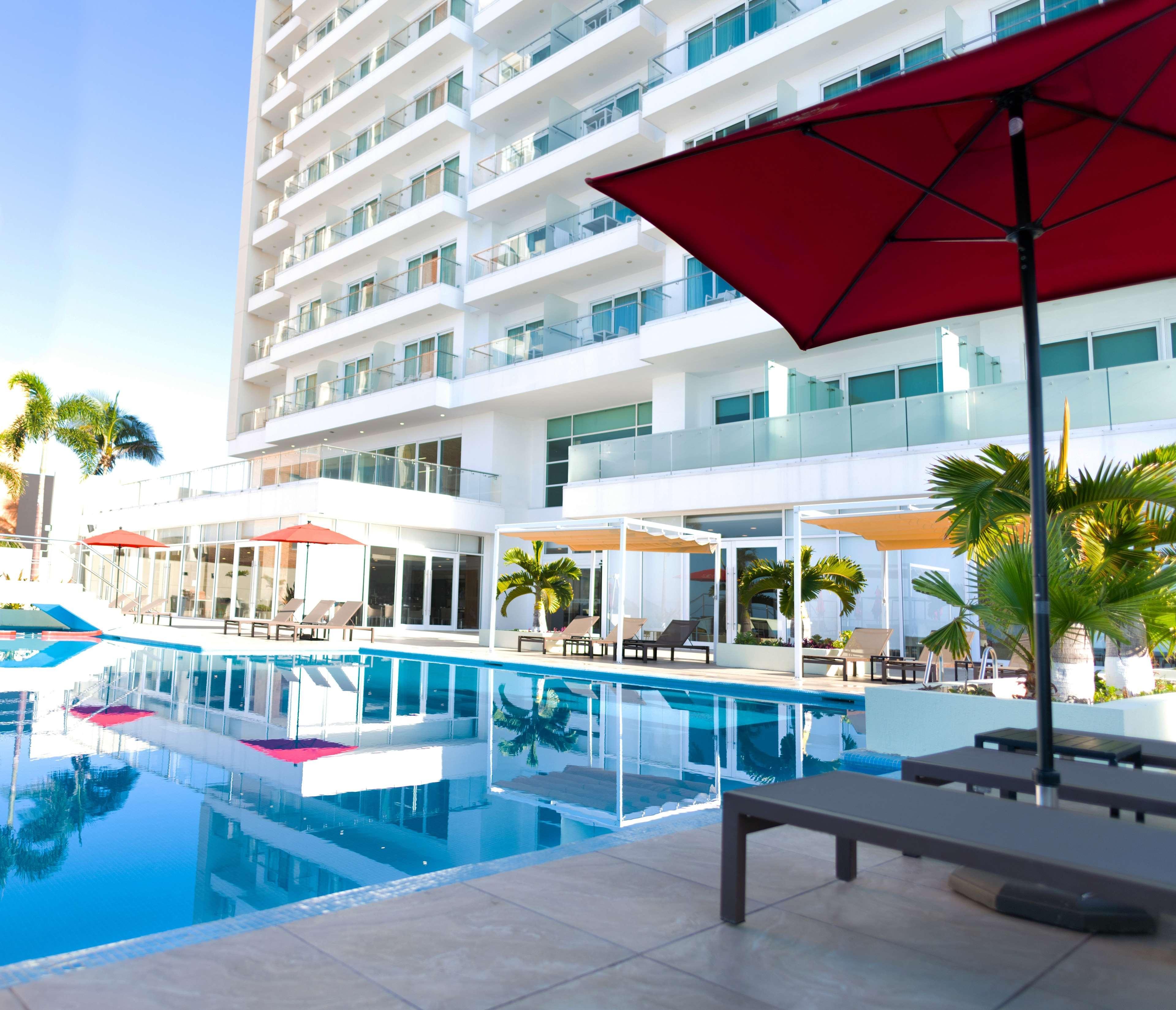 Doubletree By Hilton Mazatlan, Sin Hotel Exterior photo